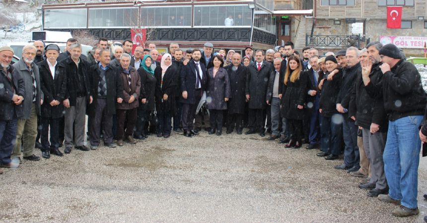 Demir Ladik'te konuştu Demir Ladik'te konuştu
