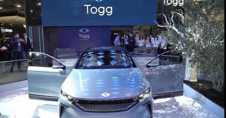 TOGG'un sedan aracı görücüye çıktı