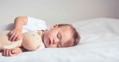 Bebeklerde sağlıklı bir uyku düzeni için 11 öneri