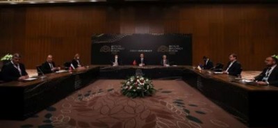 Rusya-Ukrayna Antalya'da masaya oturdu