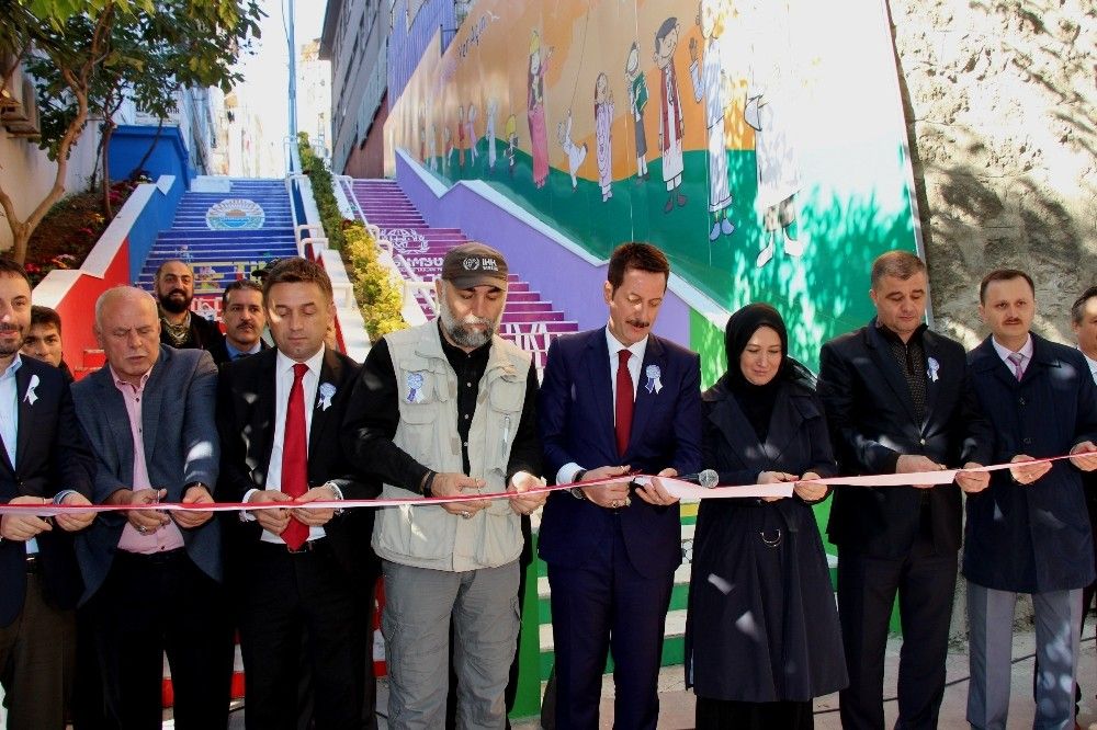 İlkadım’da yetim sokağı İlkadım’da yetim sokağı