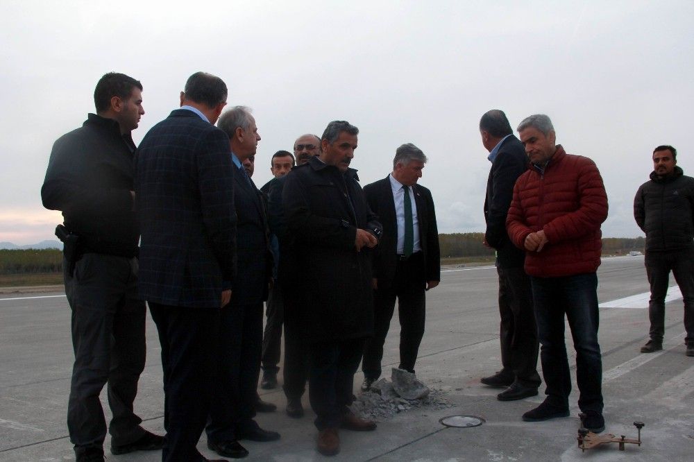 Havalimanı 7 Kasım’da açılıyor Havalimanı 7 Kasım’da açılıyor