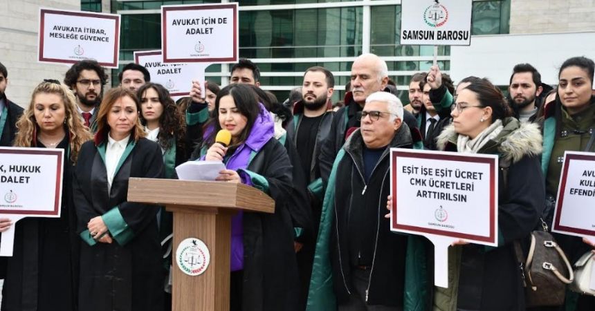 Avukatlardan Ücret Protestosu