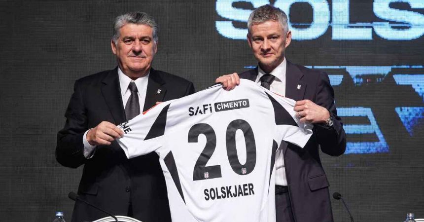 Beşiktaş'ta Solskjaer Gitti Sergen Yalçın Geldi