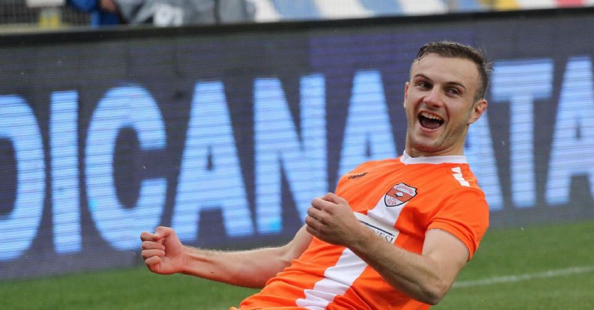 Celil Tahkim'e Gidiyor: Futbol Dışı İşlem 