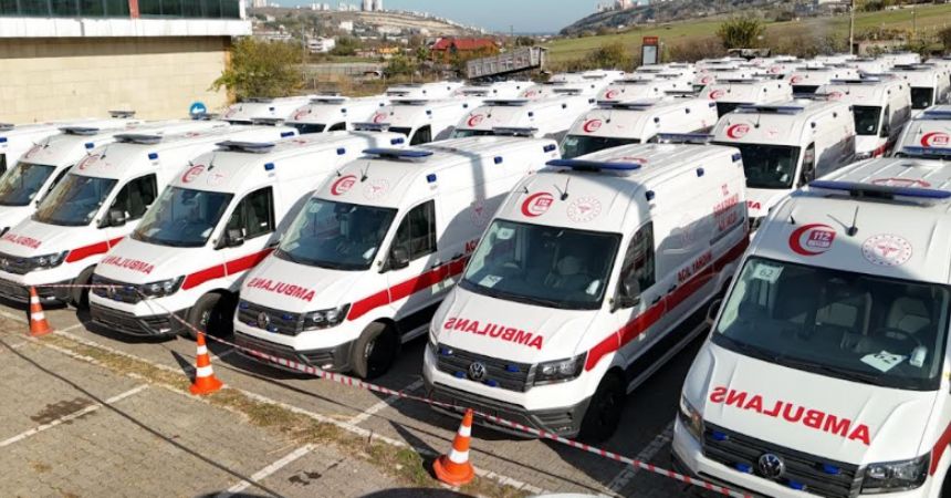 Büyükşehir'den 100 Ambulans