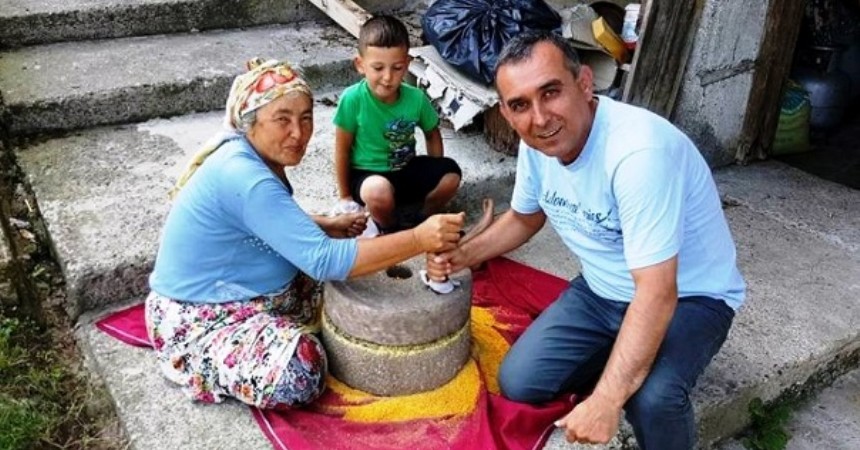 Teknolojiye direnen el değirmenleri