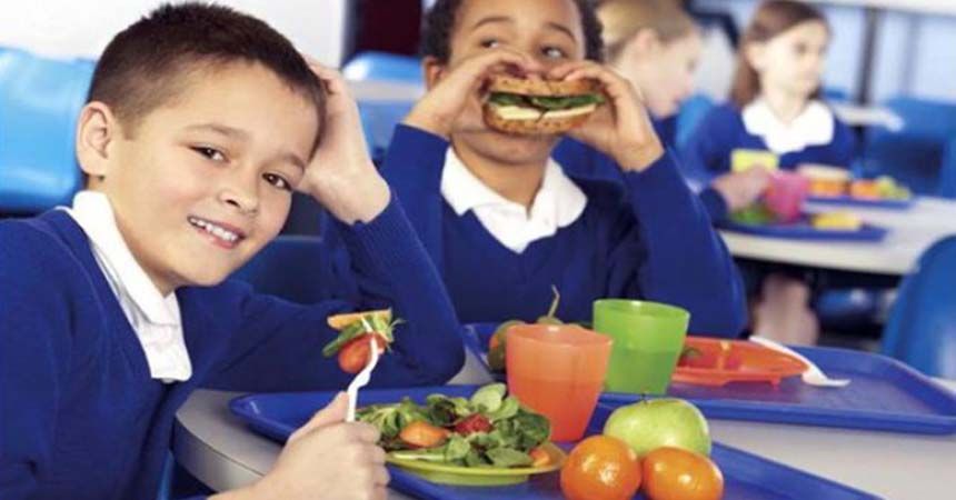 Düzenli beslenme okul başarısını artırıyor