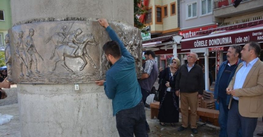 Görele meydanına yeni Atatürk Anıtı Görele meydanına yeni Atatürk Anıtı