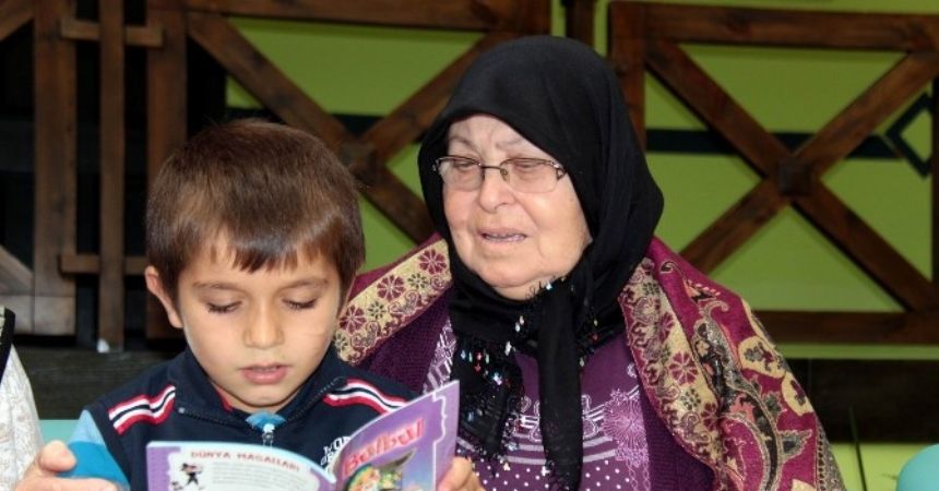 Kimsesiz çocuklar ve yaşlılar buluştu