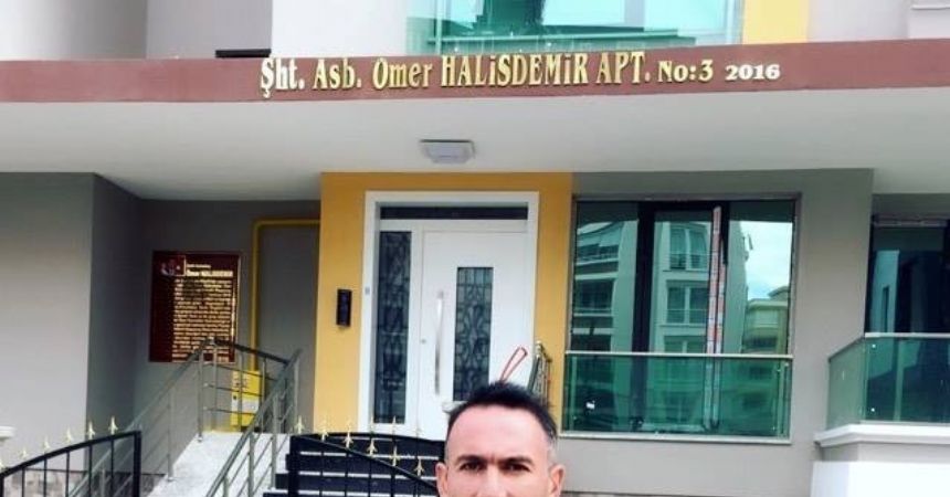 Yaptığı binaya Halisdemir’in ismini verdi
