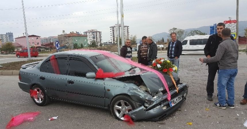 Düğün yolunda kaza