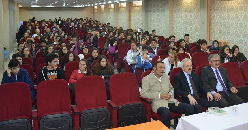 Öğrencilere Yaşar Doğu anlatıldı