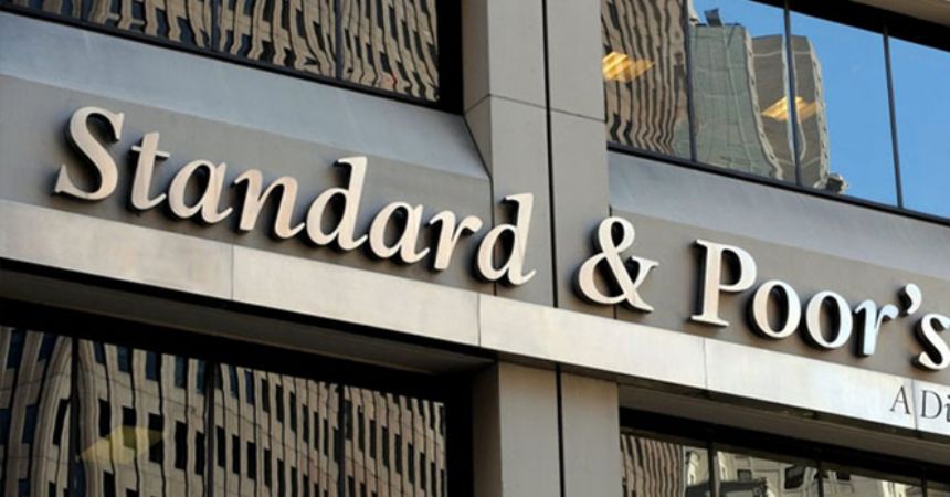 Standart&Poor's'dan sürpriz Türkiye kararı Standart&Poor's'dan sürpriz Türkiye kararı