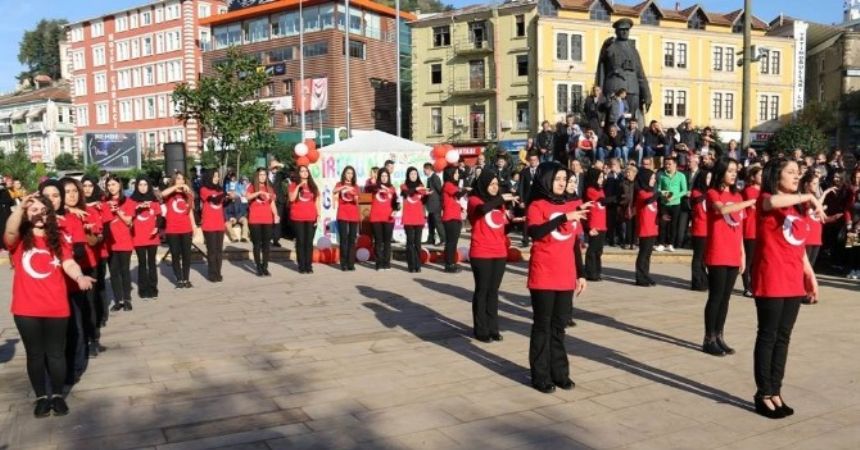 İşaret diliyle 15 Temmuz Marşı İşaret diliyle 15 Temmuz Marşı