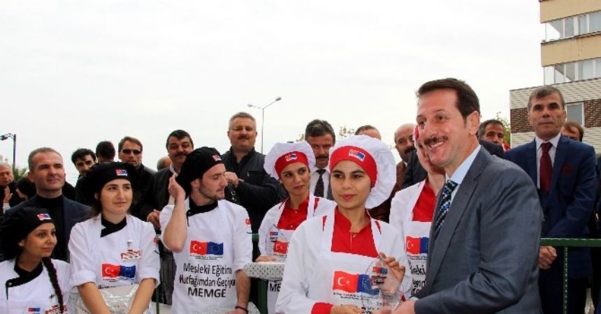 Yeni Aşçılar sertifika aldı Yeni Aşçılar sertifika aldı