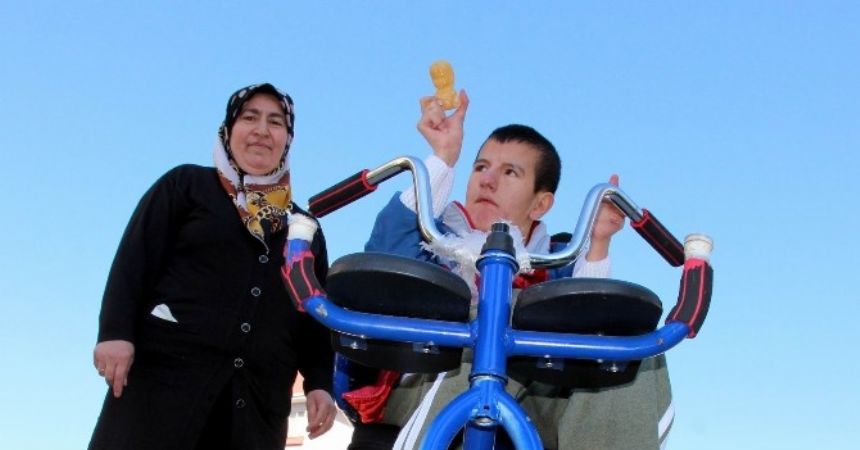 Engelli oğlu için tasarladı
