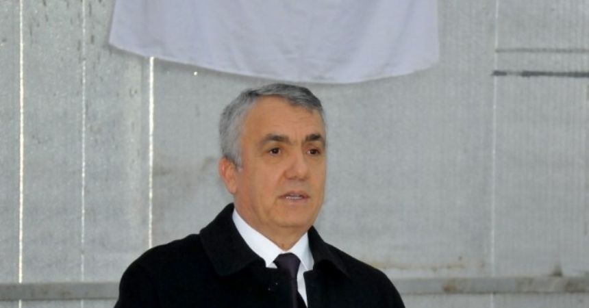 'Herkese eşit mesafedeyim' 'Herkese eşit mesafedeyim'