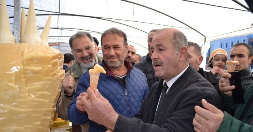 Buyurun 'Bal Döneri'ne Buyurun 'Bal Döneri'ne