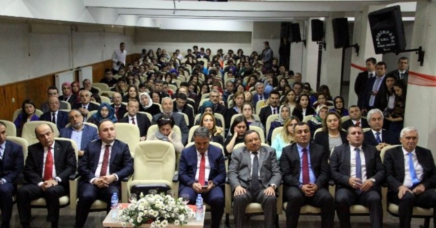 Samsun’da Öğretmenler Günü kutlandı Samsun’da Öğretmenler Günü kutlandı