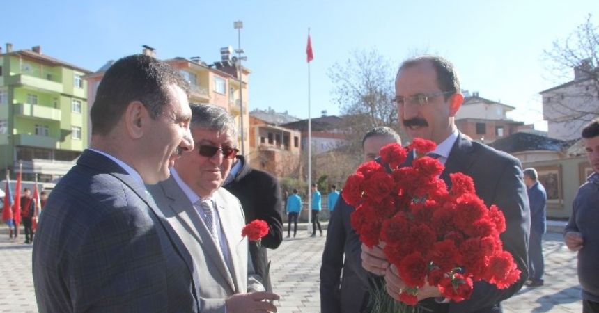 Kavak’ta Öğretmenler Günü programları Kavak’ta Öğretmenler Günü programları