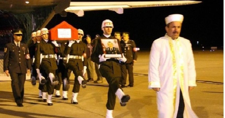 Şehit Astsubay’ın cenazesi Samsun’da Şehit Astsubay’ın cenazesi Samsun’da