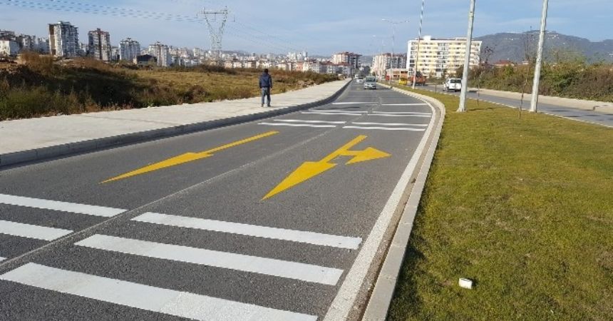 Unutulan araziden çevre yolu geçti Unutulan araziden çevre yolu geçti