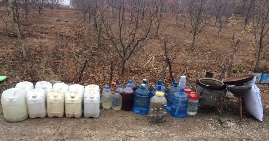 Amasya’da 285 litre kaçak içki ele geçirildi