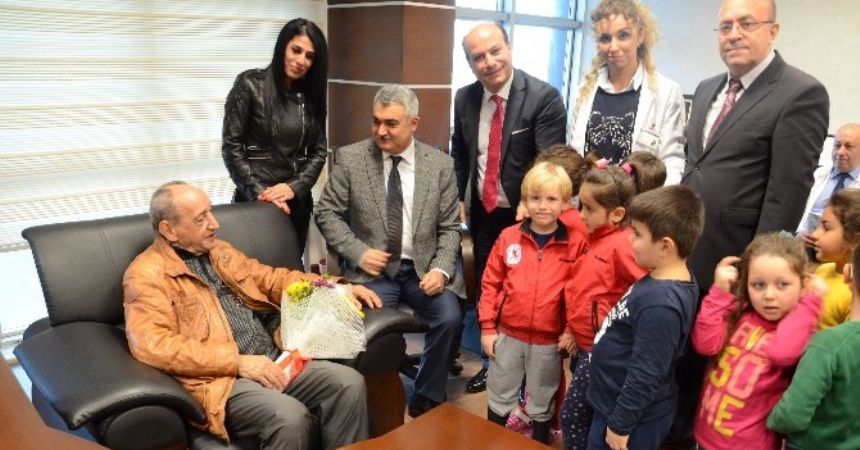 Şair Cemal Safi OMÜ Vakfı Koleji’nde