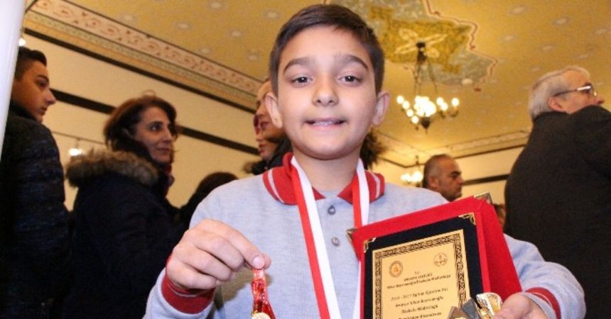 Altın yürekli Emirhan’dan insanlık dersi Altın yürekli Emirhan’dan insanlık dersi