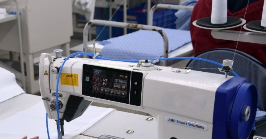 Yeni ustabaşı: Yapay zekalı dikiş makinesi Yeni ustabaşı: Yapay zekalı dikiş makinesi