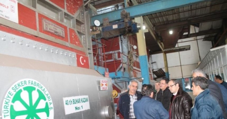 Üçer, şeker fabrikasında inceleme yaptı Üçer, şeker fabrikasında inceleme yaptı