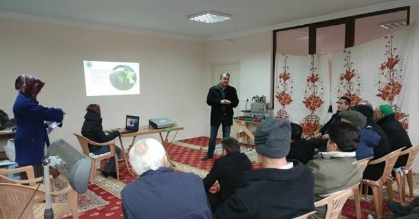 Fatsa’da çiftçiler bilgilendiriliyor Fatsa’da çiftçiler bilgilendiriliyor