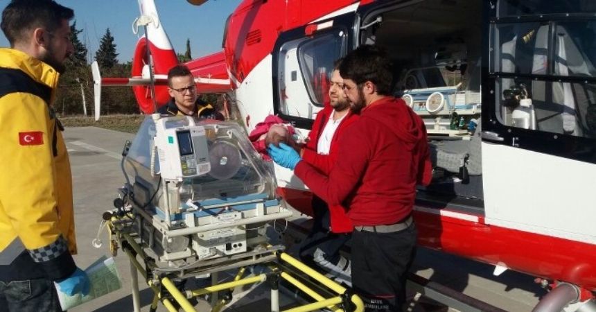 Ambulans helikopter Sinem için havalandı