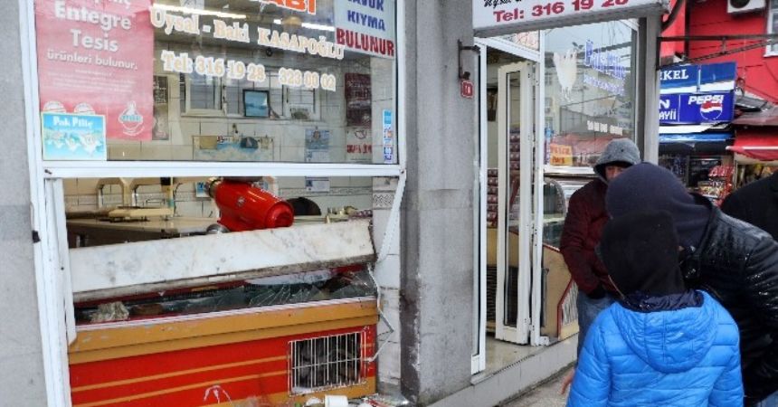 Üç manevrada savaş alanı Üç manevrada savaş alanı