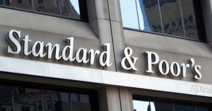 S&P Türkiye'nin kredi görünümünü indirdi S&P Türkiye'nin kredi görünümünü indirdi