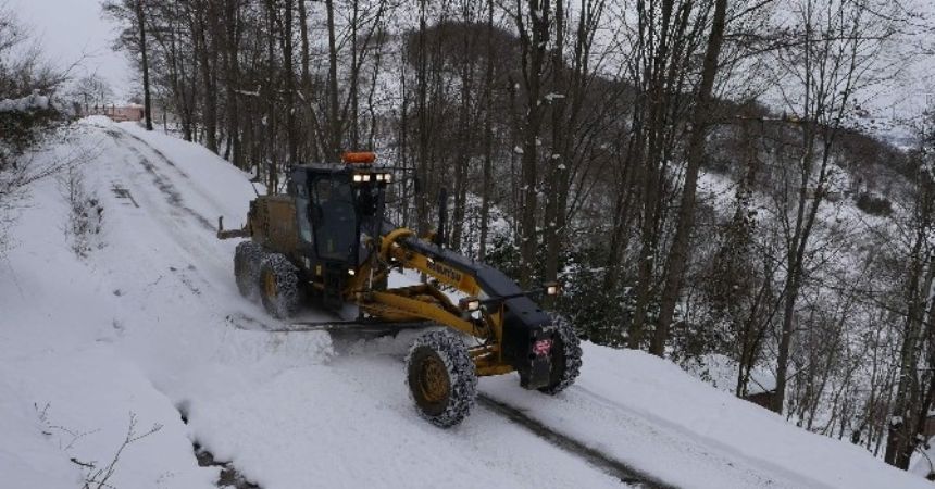 Kar hayatı olumsuz etkiliyor Kar hayatı olumsuz etkiliyor