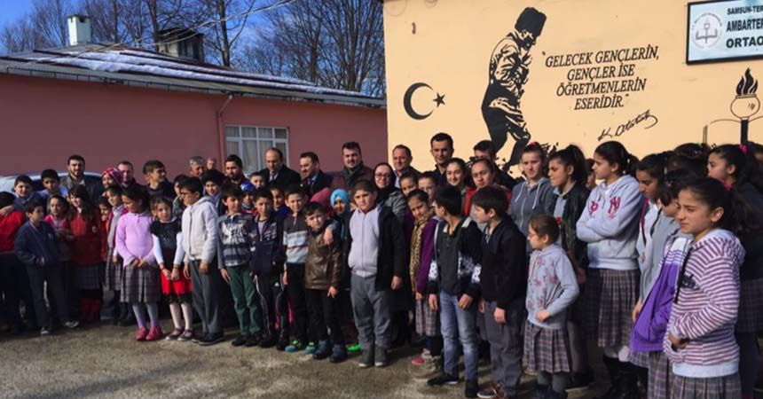 TEİAD'dan öğrencilere anlamlı yardım TEİAD'dan öğrencilere anlamlı yardım