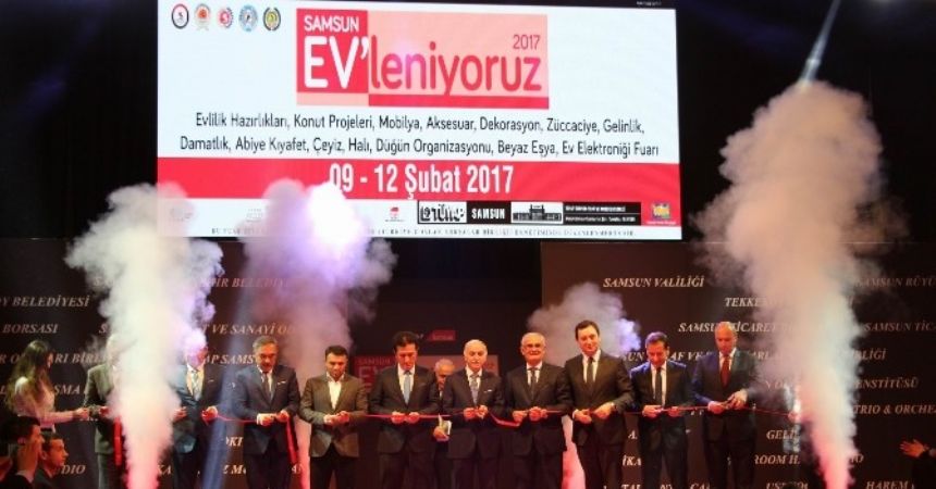 “EV’leniyoruz” Fuarı’na nikahlı açılış “EV’leniyoruz” Fuarı’na nikahlı açılış