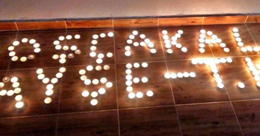 Evi yakan aşıktan romantik veda Evi yakan aşıktan romantik veda