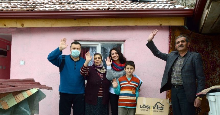 LÖSEV’den eşya yardımı