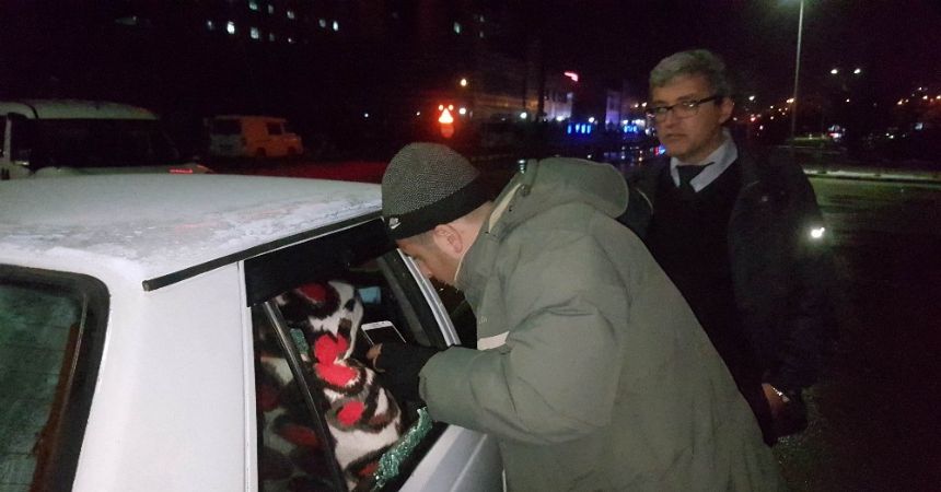 Hastane otoparkında silahlı saldırı Hastane otoparkında silahlı saldırı