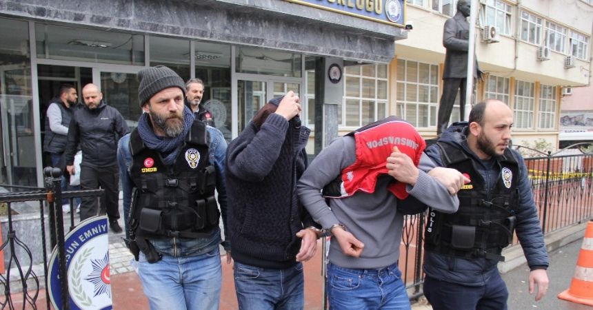 İstanbul’dan getirilen haplarla yakalandılar İstanbul’dan getirilen haplarla yakalandılar