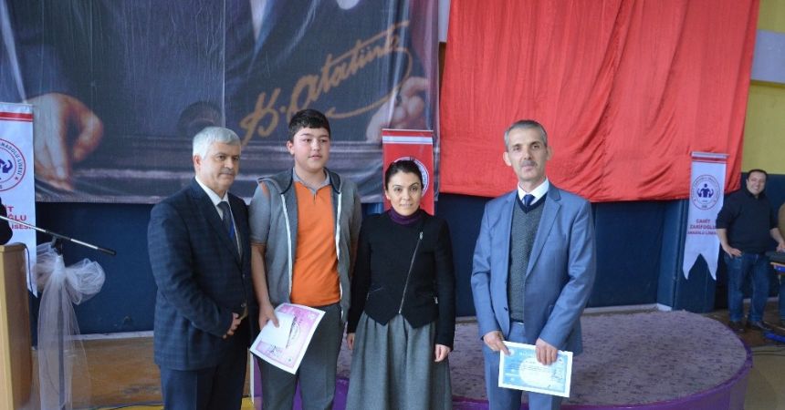 Matematik olimpiyatı şampiyonları ödüllerini aldı