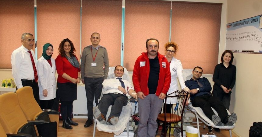 SAMULAŞ’tan Türk Kızılayı’na kan bağışı SAMULAŞ’tan Türk Kızılayı’na kan bağışı