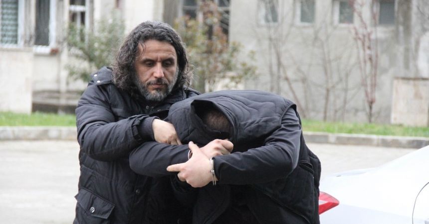 Polisten kaçamadı Polisten kaçamadı