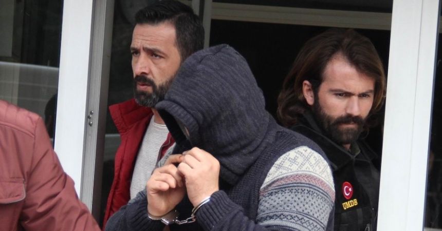 Otomobilde bonzai tutuklattı Otomobilde bonzai tutuklattı