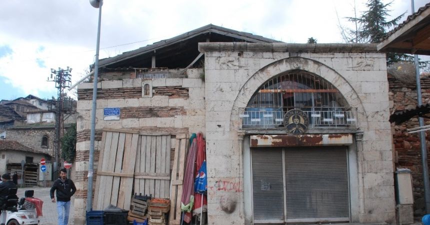 265 yıllık hanı satılığa çıkardı 265 yıllık hanı satılığa çıkardı