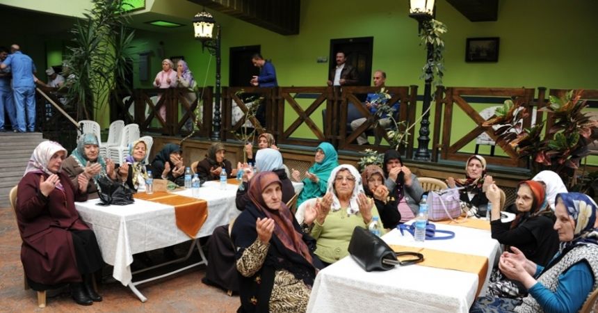 Büyükşehir Huzurevinde mevlit programı
