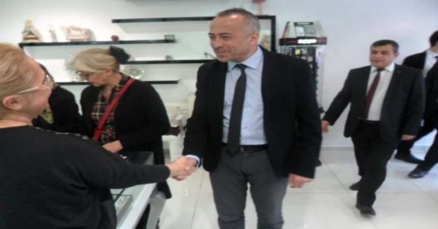 MHP'den esnaf turu MHP'den esnaf turu